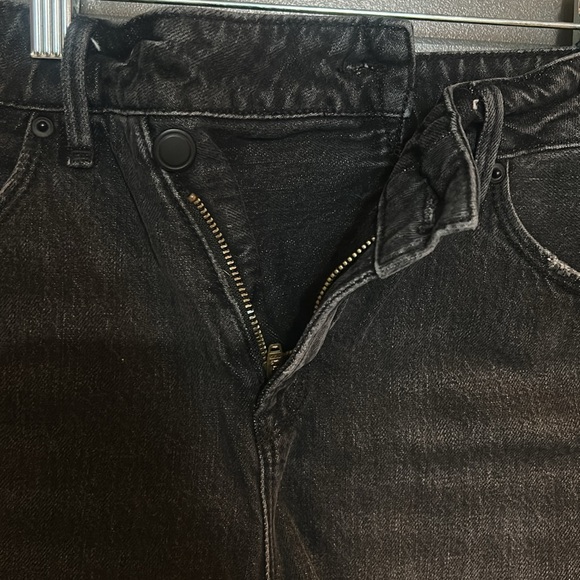 Good American Black Jean Shorts with Distressed Hem - Picture 2 of 6